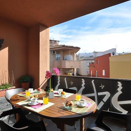 Rnet - Apartments Roses Centre エクステリア 写真