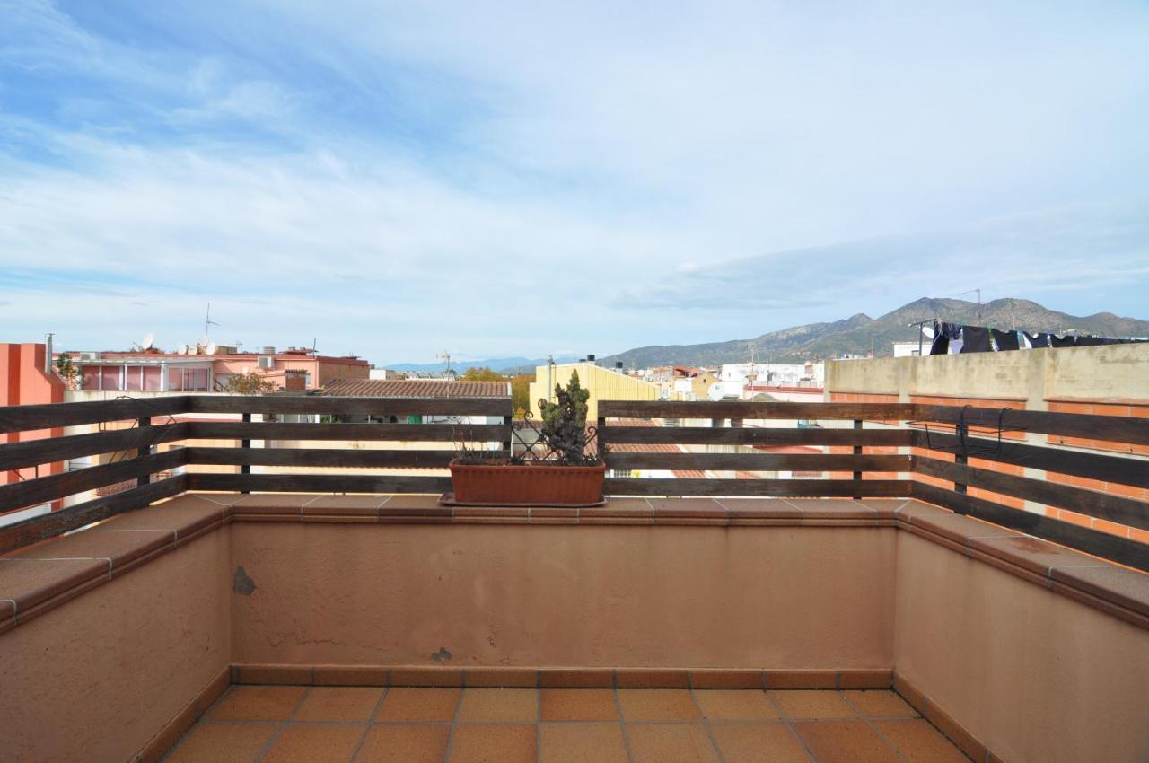 Rnet - Apartments Roses Centre エクステリア 写真